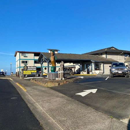 Seahorse Oceanfront Lodging Lincoln City Bagian luar foto