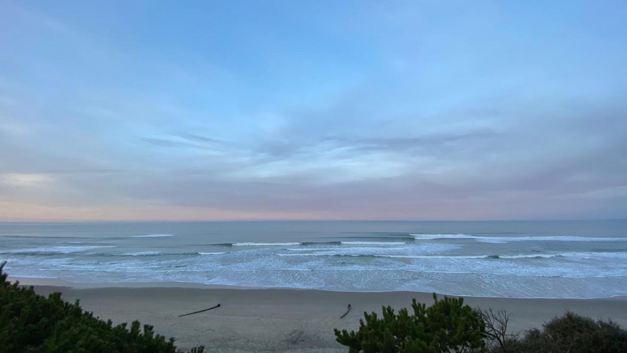 Seahorse Oceanfront Lodging Lincoln City Bagian luar foto
