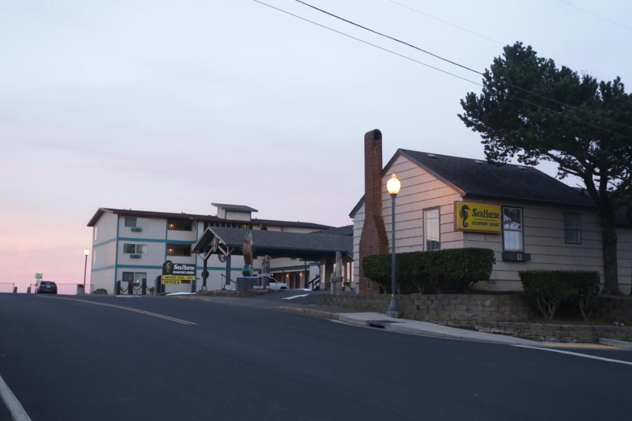 Seahorse Oceanfront Lodging Lincoln City Bagian luar foto